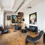 Rue De Thorigny Loft By Onefinestay